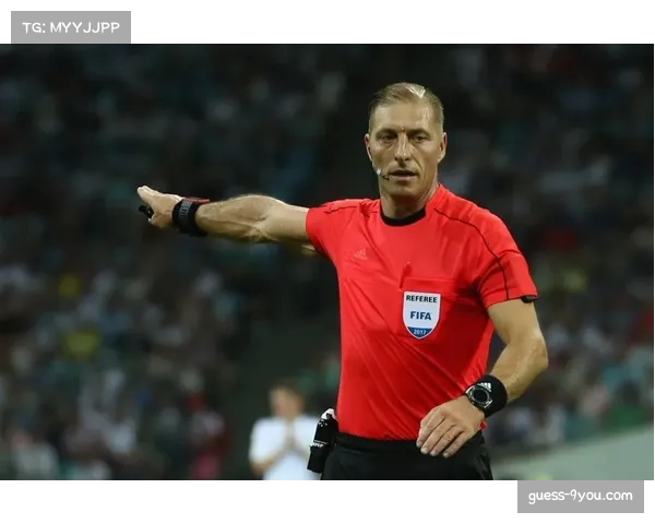 人物聚焦:那不勒斯定位球战术的核心设计与执行者,主帅卡尔佐纳 人物聚焦:那不勒斯定位球战术的核心设计与执行者,主帅卡尔佐纳